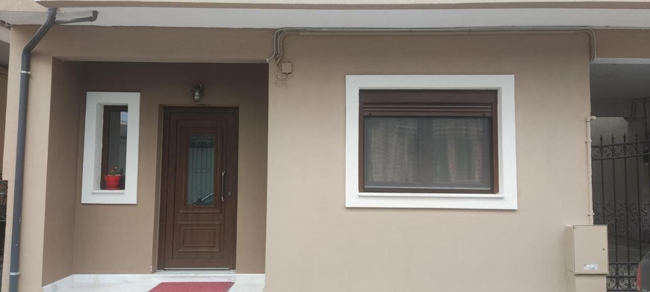 Πολυτελεσ -Μοντερνο Διαμερισμα Apartment Larissa Exterior foto
